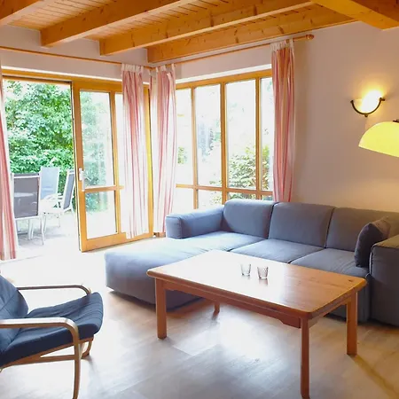 Vakantiehuis 5 *